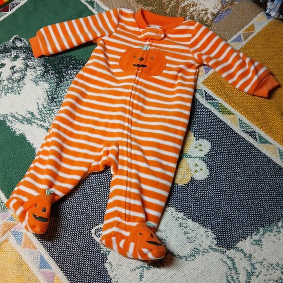Just One You by Carter's Newborn NB Infant Baby Pumpkin Halloween Onesie Footies - Picture 7 of 7